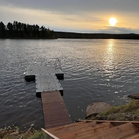 Kosmik Riverside Hideout Villa Vila Rovaniemi